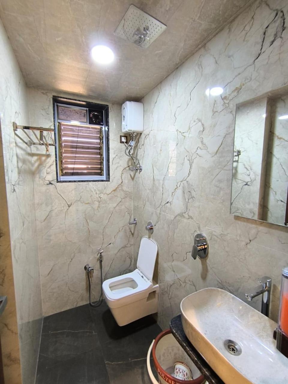 Sharan Residency Hotel Nova Bombaim Exterior foto