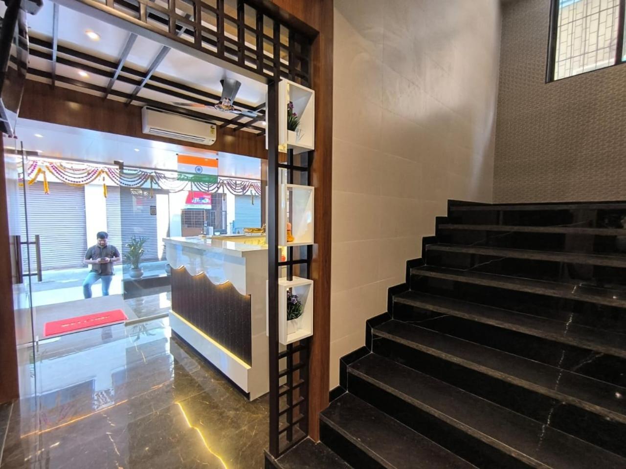 Sharan Residency Hotel Nova Bombaim Exterior foto