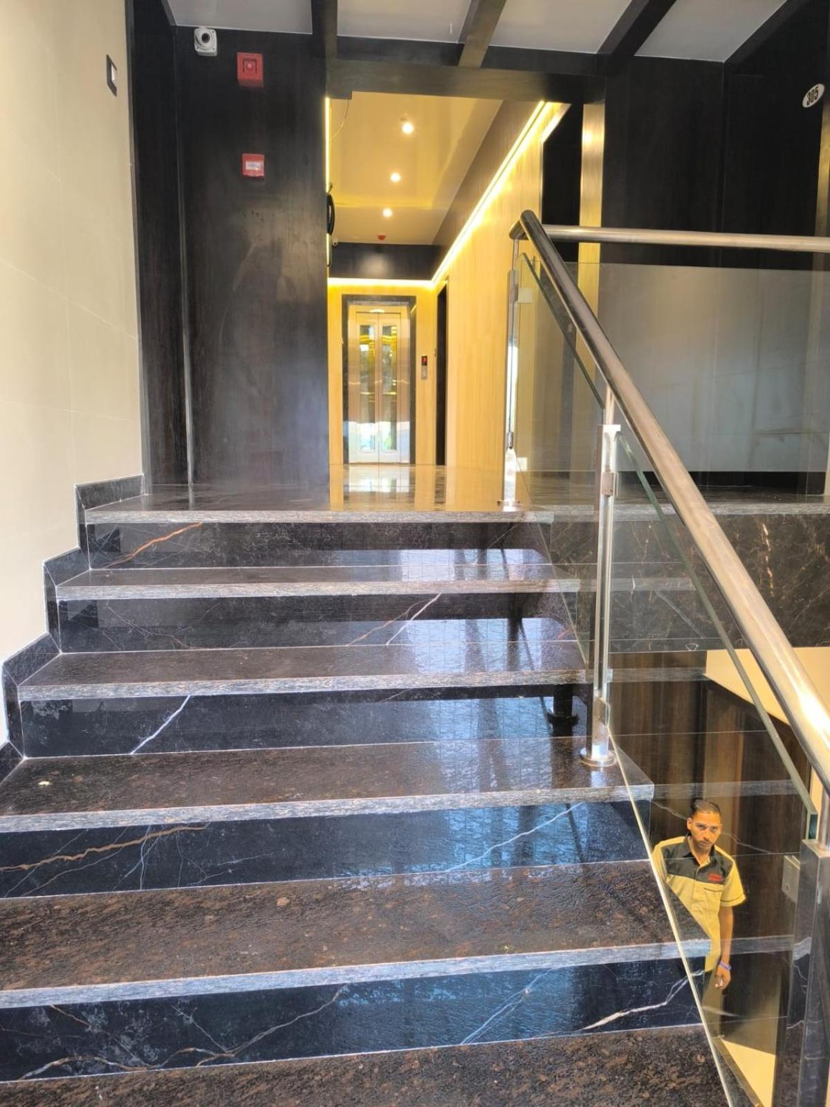 Sharan Residency Hotel Nova Bombaim Exterior foto