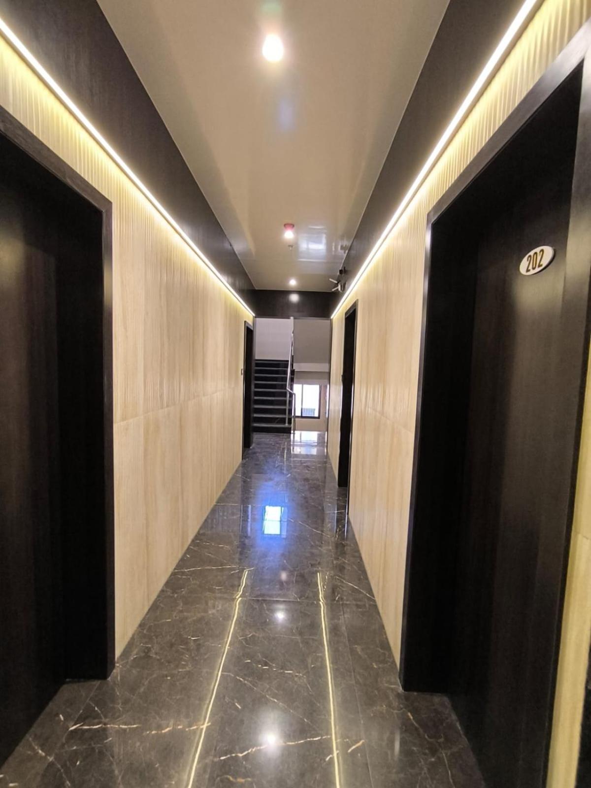 Sharan Residency Hotel Nova Bombaim Exterior foto