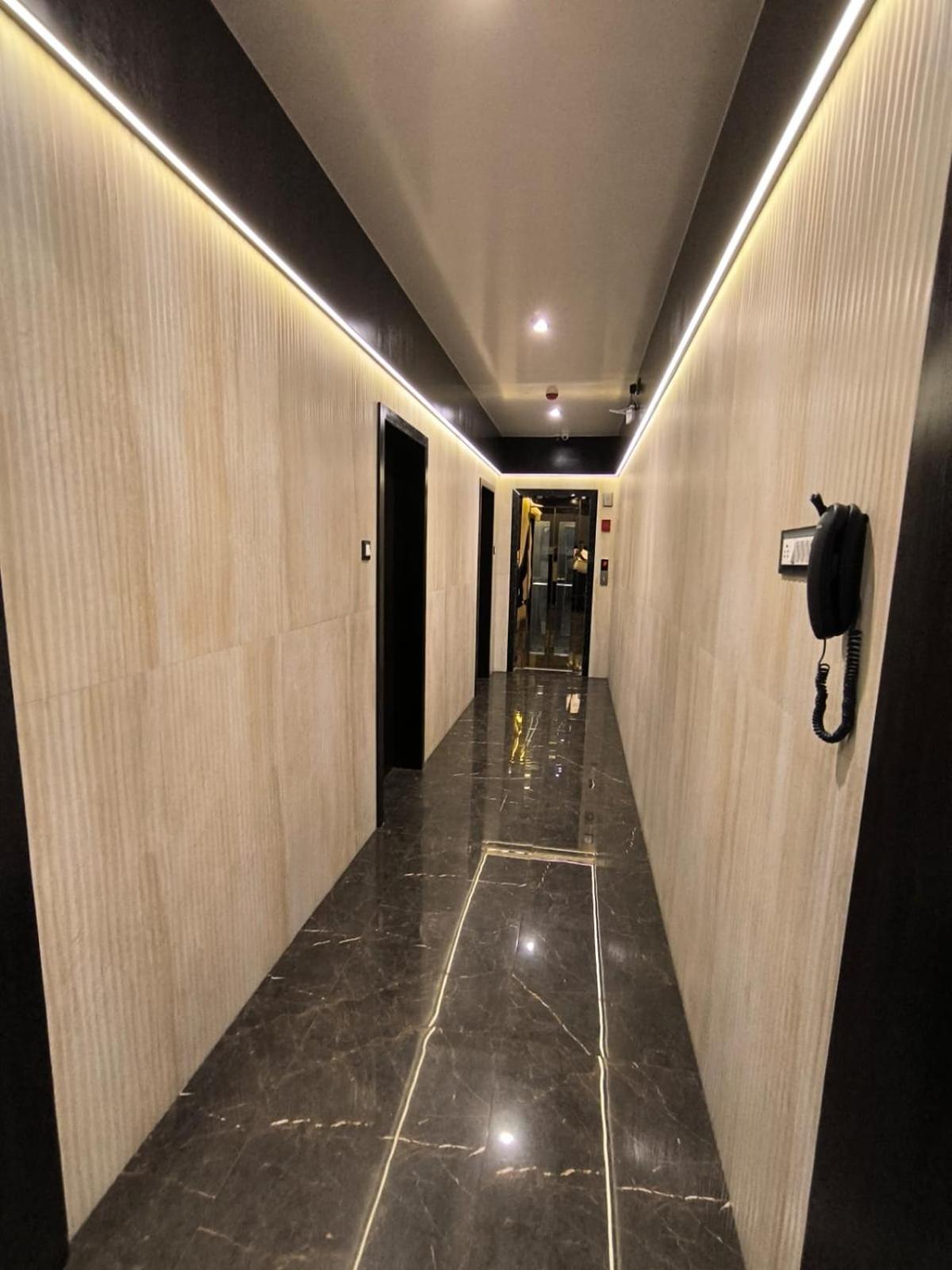 Sharan Residency Hotel Nova Bombaim Exterior foto